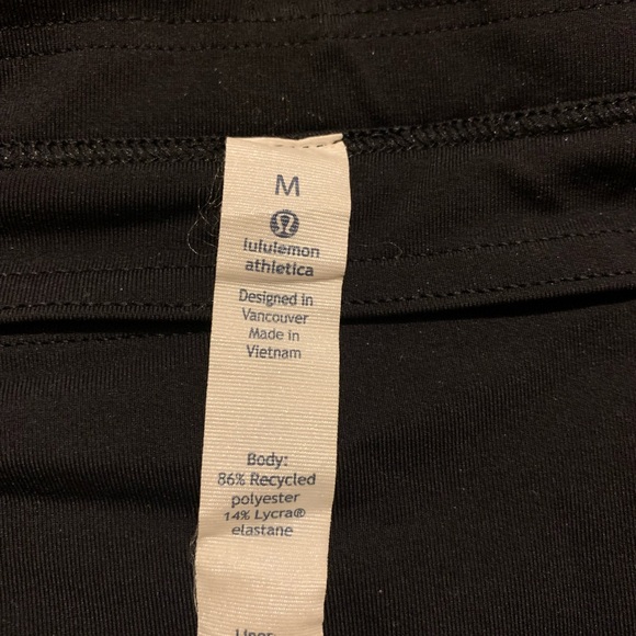 LULULEMON TRAINING SHORTS - Picture 5 of 5